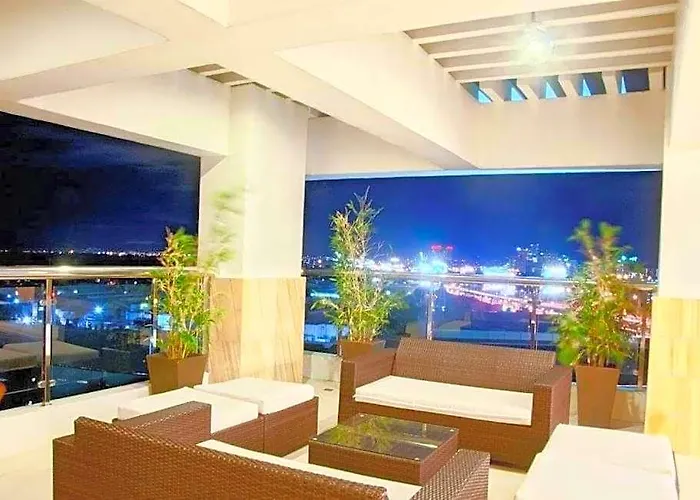 Staycation Affordable Alabang 3* Manila